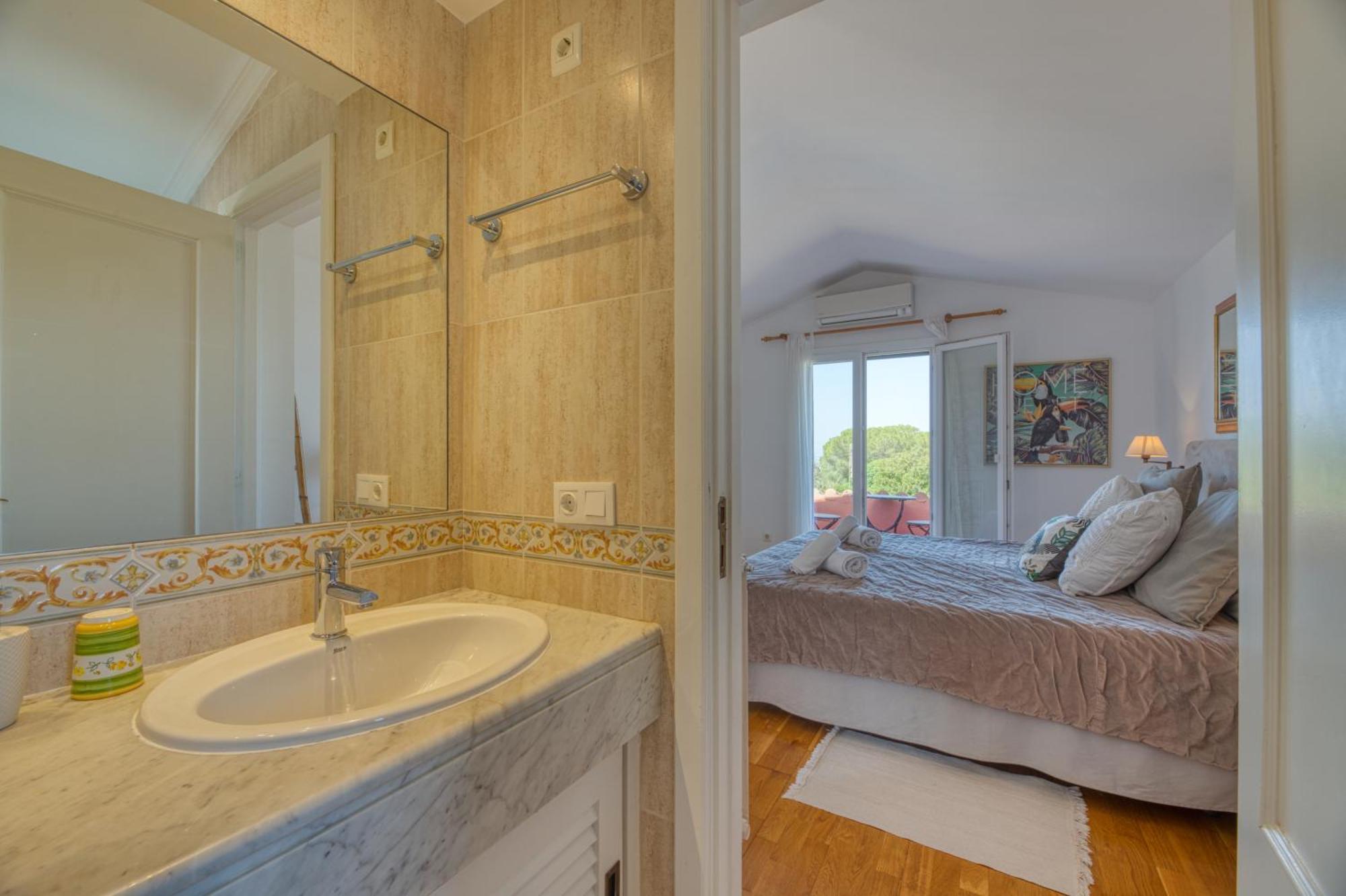 Kentia Mallorca, Charming And Stylish Close To Feriehus Palma de Mallorca